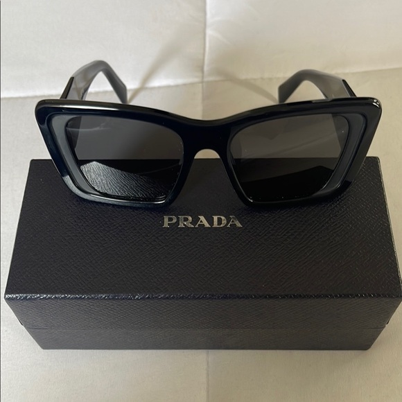 Prada Black Women's Sunglasses - Picture 1 of 6